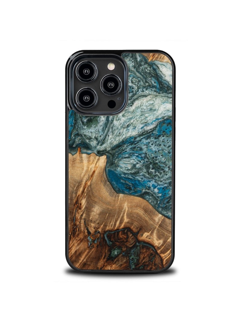 Resin & Wood iPhone 15 series case – Planets - Earth